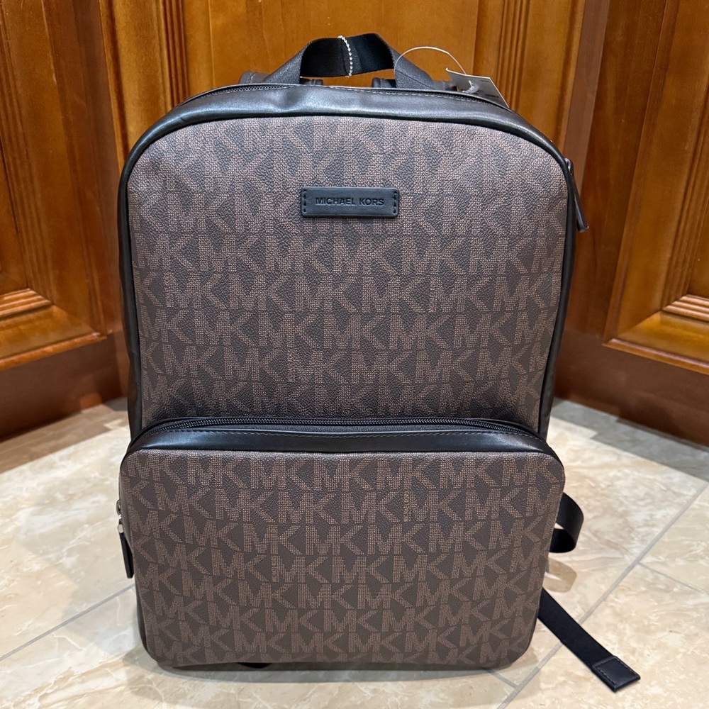 Michael Kors Everett Signature Brown and Black Backpack - Leather NWT - Picture 10 of 10